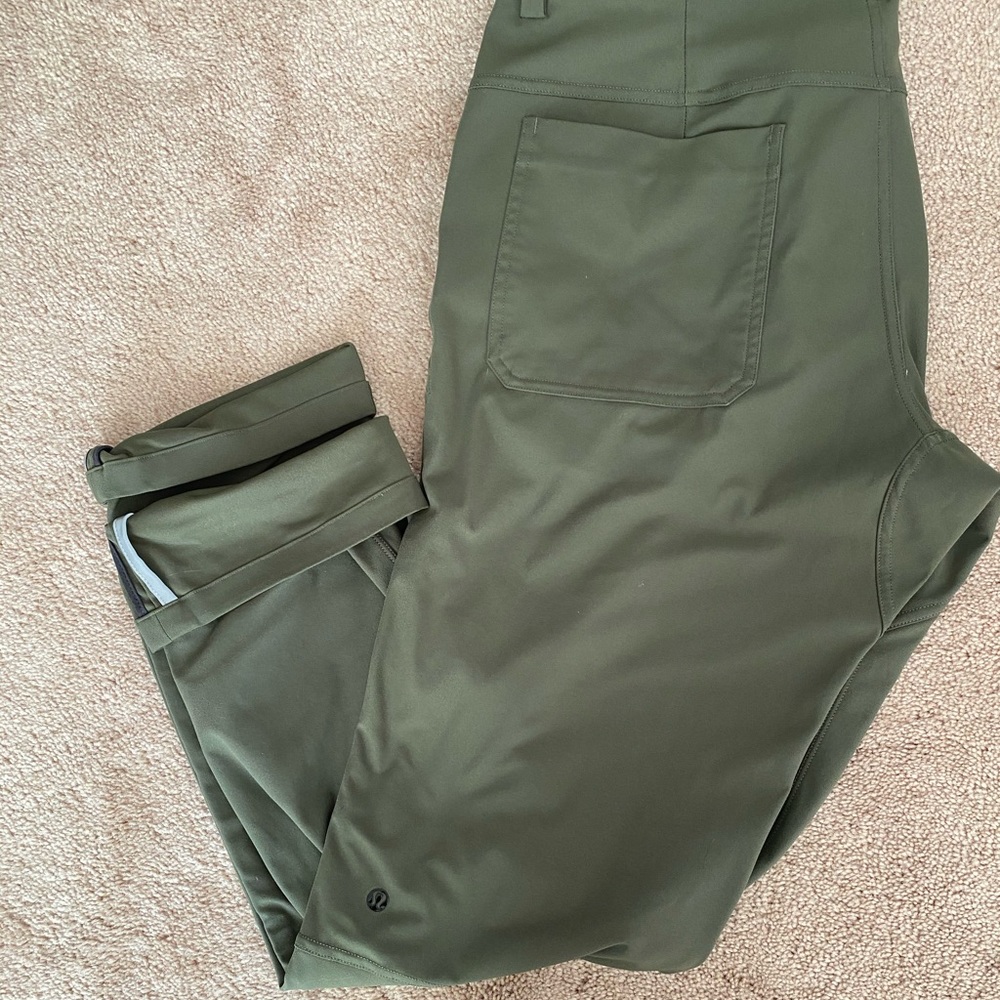 Lululemon athletica classic ABC pant EUC